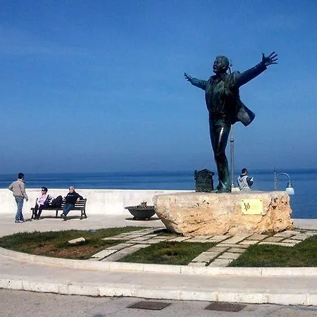 Apulia 70 Holidays - & Experiences Polignano a Mare